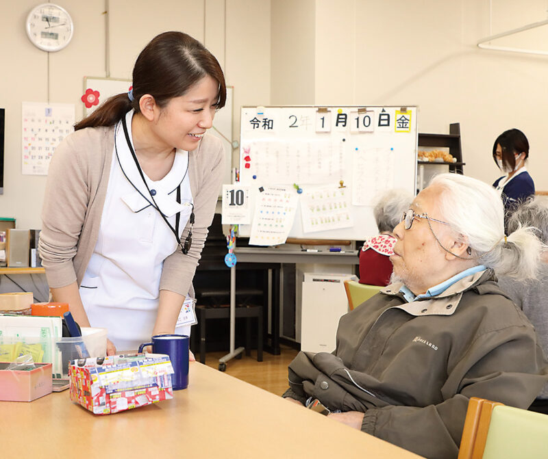 時間単位の有給取得も○<br />
意欲向上のため柔軟な制度運用